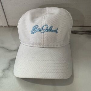 Sea Island Hat White Blue Women’s Golf Cap Under Armour Adjustable Strap